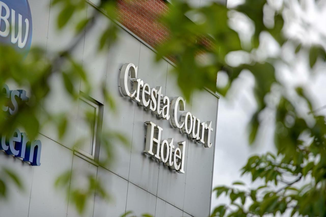 Cresta Court Hotel Олтринкам Екстериор снимка